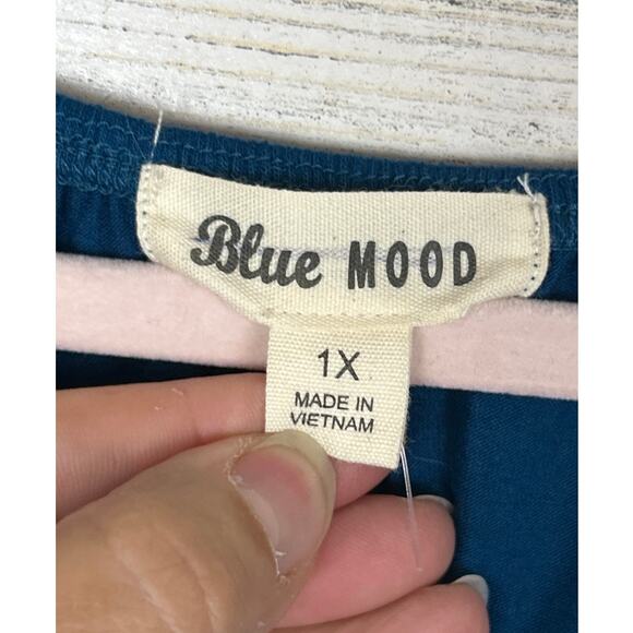 Blue Mood Women’s Plus 1X Blue Embroidered 3/4 Bell Sleeve Blouse Top NEW - Picture 3 of 5